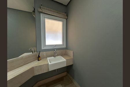 Casa de condomínio à venda com 1200m², 4 quartos e 4 vagas Casa de condomínio à venda com 1200m², 4 quartos e 4 vagasLavabo