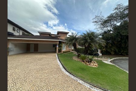 Casa de condomínio à venda com 1200m², 4 quartos e 4 vagas Casa de condomínio à venda com 1200m², 4 quartos e 4 vagasGaragem