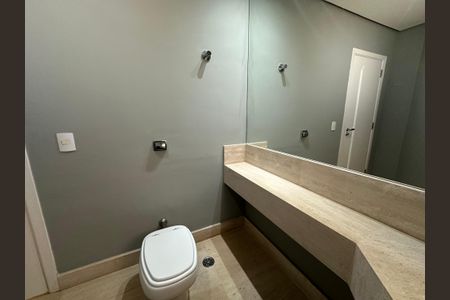 Casa de condomínio à venda com 1200m², 4 quartos e 4 vagas Casa de condomínio à venda com 1200m², 4 quartos e 4 vagasLavabo