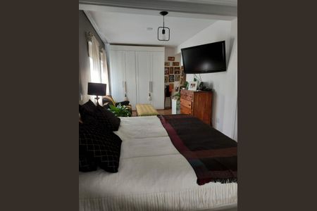 Casa de condomínio à venda com 650m², 4 quartos e 5 vagas