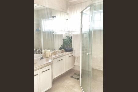 Casa de condomínio à venda com 650m², 4 quartos e 5 vagas