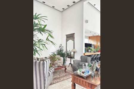 Casa de condomínio à venda com 650m², 4 quartos e 5 vagas