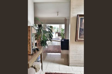Casa de condomínio à venda com 650m², 4 quartos e 5 vagas