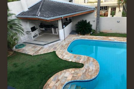 Casa de condomínio à venda com 501m², 4 quartos e 5 vagas