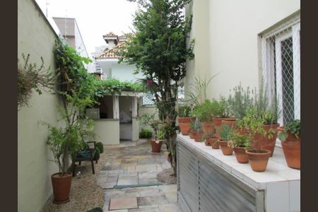 Casa de condomínio à venda com 409m², 4 quartos e 3 vagas
