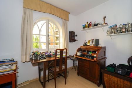 Casa de condomínio à venda com 400m², 4 quartos e 4 vagas Casa de condomínio à venda com 400m², 4 quartos e 4 vagasSuíte 3