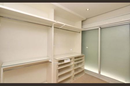 Casa de condomínio à venda com 400m², 4 quartos e 4 vagas