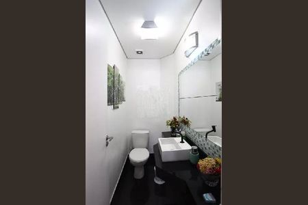 Casa de condomínio à venda com 240m², 3 quartos e 3 vagas