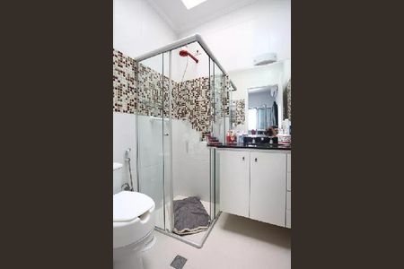 Casa de condomínio à venda com 240m², 3 quartos e 3 vagas