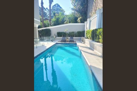 Casa de condomínio à venda com 800m², 4 quartos e 3 vagas