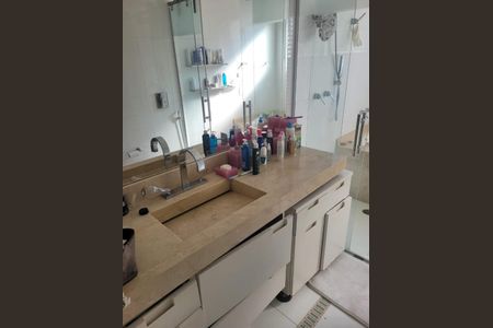 Casa de condomínio à venda com 800m², 4 quartos e 3 vagas