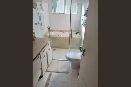 Casa de condomínio à venda com 800m², 4 quartos e 3 vagas
