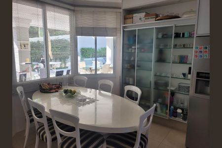 Casa de condomínio à venda com 800m², 4 quartos e 3 vagas