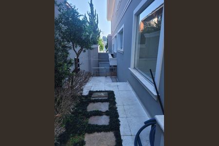 Casa de condomínio à venda com 800m², 4 quartos e 3 vagas