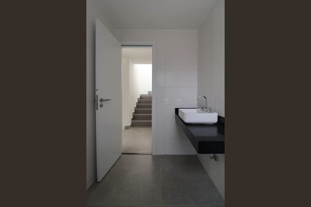 Casa de condomínio à venda com 276m², 3 quartos e 3 vagas Casa de condomínio à venda com 276m², 3 quartos e 3 vagasBanheiro