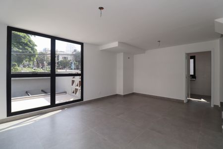 Casa de condomínio à venda com 276m², 3 quartos e 3 vagas Casa de condomínio à venda com 276m², 3 quartos e 3 vagasSala