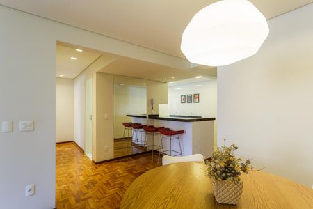 Sala de apartamento para alugar com 2 quartos, 84m² em Indianópolis, São Paulo