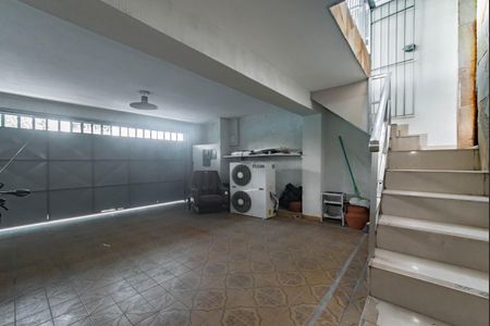 Casa à venda com 157m², 3 quartos e 2 vagas Casa à venda com 157m², 3 quartos e 2 vagasGaragem