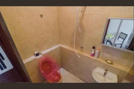 Casa à venda com 120m², 2 quartos e 2 vagas