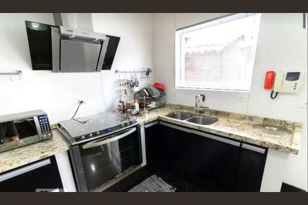 Casa à venda com 200m², 4 quartos e 2 vagas