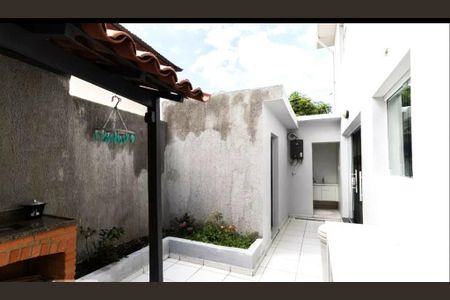 Casa à venda com 200m², 4 quartos e 2 vagas