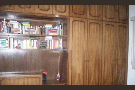 Casa à venda com 220m², 3 quartos e 2 vagas