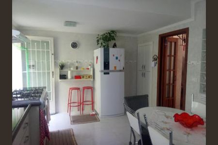Casa à venda com 220m², 3 quartos e 2 vagas