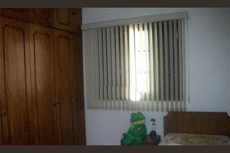 Casa à venda com 220m², 3 quartos e 2 vagas