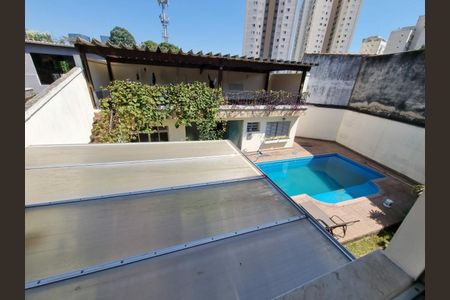 Casa à venda com 520m², 2 quartos e 4 vagas