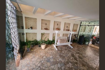 Casa à venda com 520m², 2 quartos e 4 vagas
