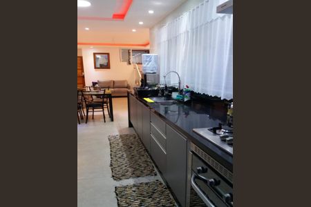 Casa à venda com 210m², 3 quartos e 2 vagas