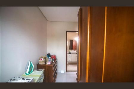 Casa à venda com 285m², 3 quartos e 6 vagas