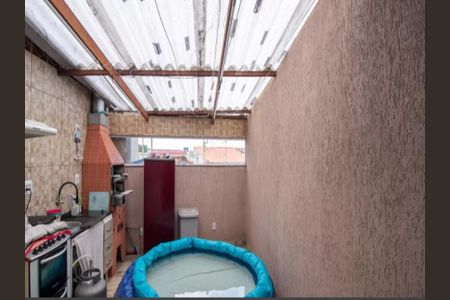 Casa à venda com 140m², 2 quartos e 1 vaga
