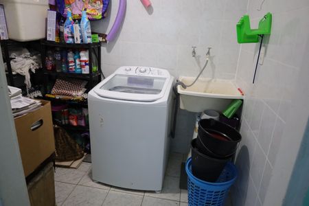 Casa à venda com 110m², 3 quartos e 2 vagasÁrea de Serviço