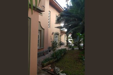 Casa à venda com 450m², 4 quartos e 2 vagas