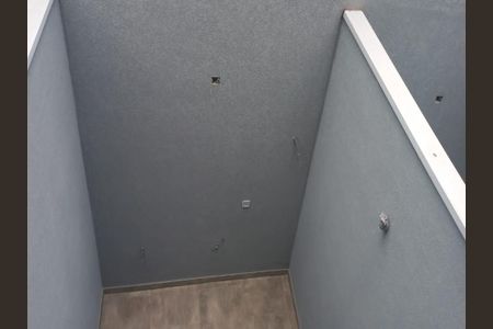 Casa à venda com 110m², 3 quartos e 2 vagas