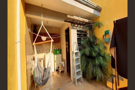 Casa à venda com 150m², 3 quartos e 2 vagas