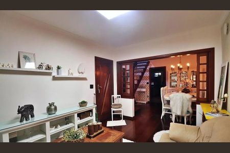 Casa à venda com 360m², 3 quartos e 2 vagas