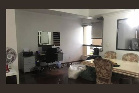 Casa à venda com 196m², 3 quartos e 5 vagas