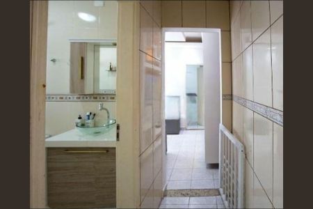 Casa à venda com 136m², 2 quartos e 2 vagas