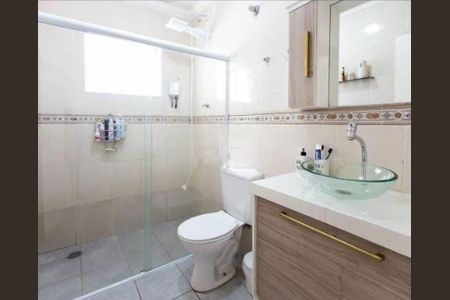 Casa à venda com 136m², 2 quartos e 2 vagas