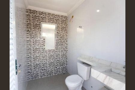 Casa à venda com 136m², 2 quartos e 2 vagas