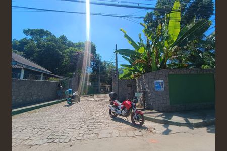 Casa de condomínio à venda com 360m², 5 quartos e 2 vagas Casa de condomínio à venda com 360m², 5 quartos e 2 vagasFachada do Condomínio