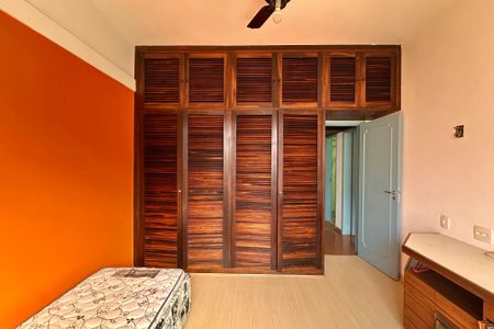 Apartamento à venda com 138m², 3 quartos e 2 vagas Apartamento à venda com 138m², 3 quartos e 2 vagasQuarto 2