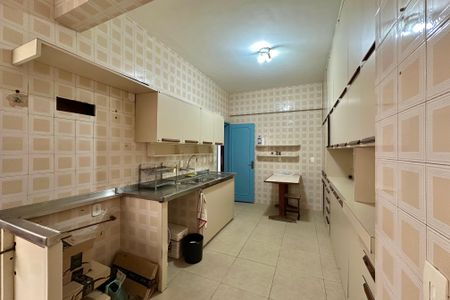Apartamento à venda com 138m², 3 quartos e 2 vagas Apartamento à venda com 138m², 3 quartos e 2 vagasCozinha