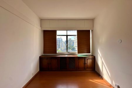 Apartamento à venda com 138m², 3 quartos e 2 vagas Apartamento à venda com 138m², 3 quartos e 2 vagasQuarto 3
