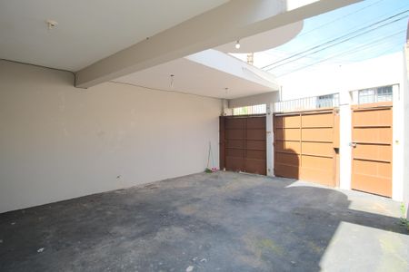 Casa à venda com 320m², 3 quartos e 4 vagasGaragem