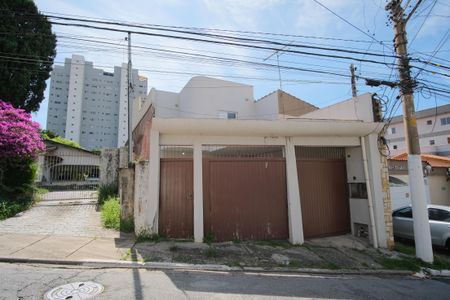 Casa à venda com 320m², 3 quartos e 4 vagasFachada