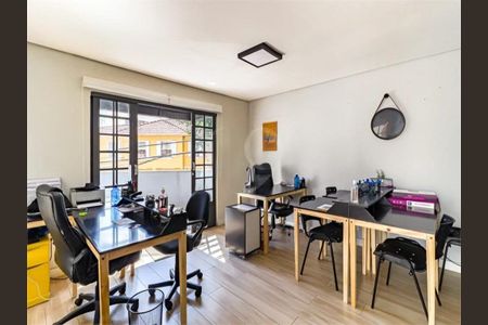Casa à venda com 209m², 11 quartos e 1 vaga