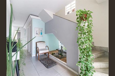 Casa à venda com 209m², 11 quartos e 1 vaga